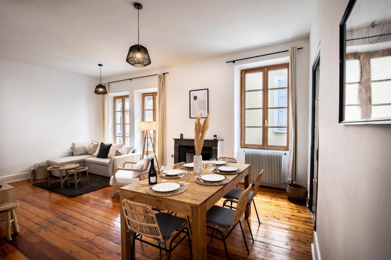 Appartement spacieux et chaleureux coeur de ville Chambéry Extérieur photo