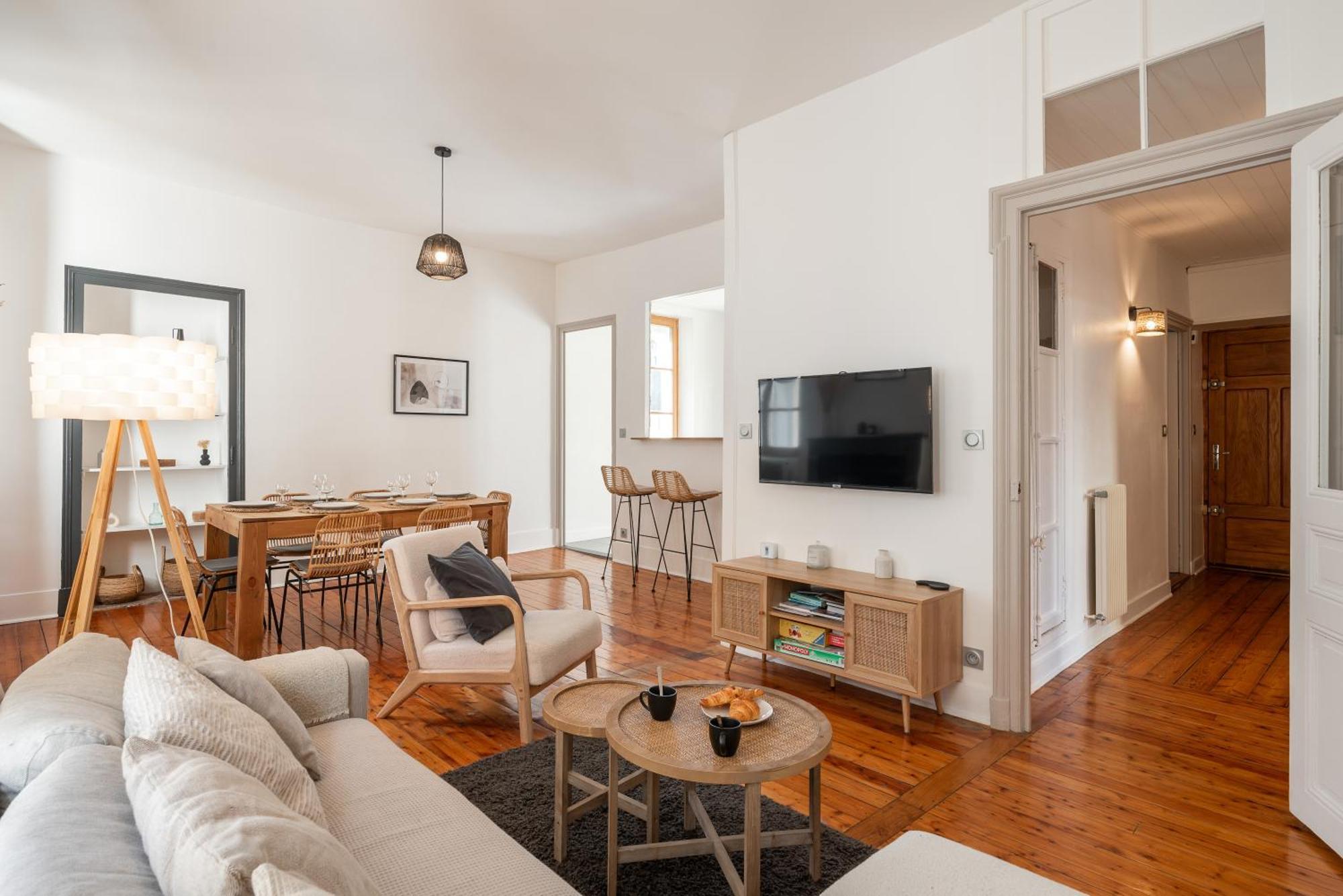 Appartement spacieux et chaleureux coeur de ville Chambéry Extérieur photo