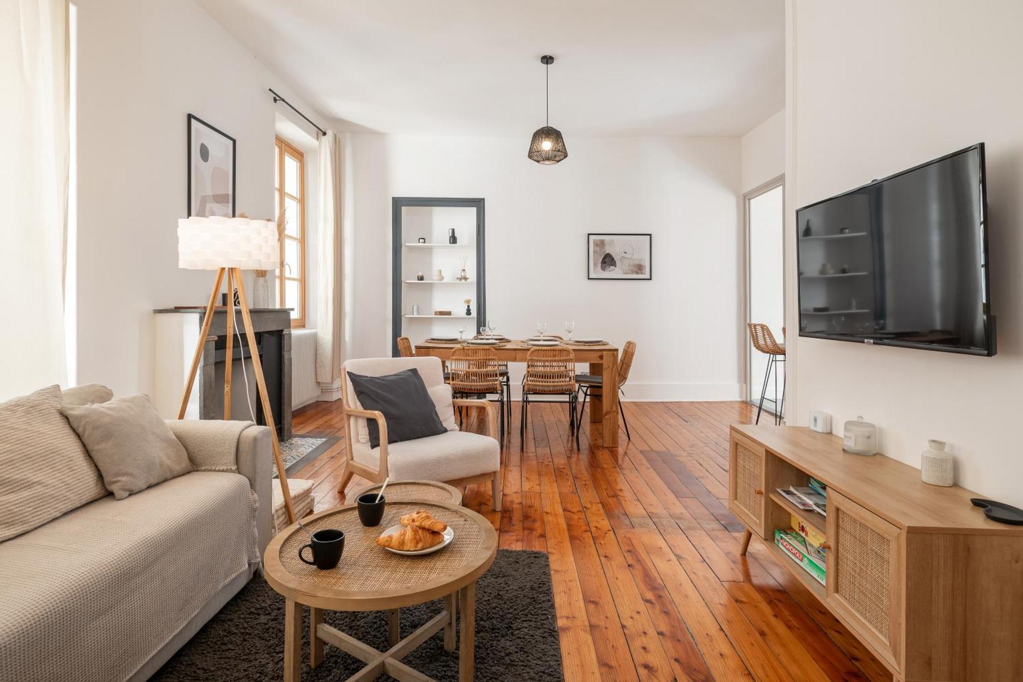 Appartement spacieux et chaleureux coeur de ville Chambéry Extérieur photo