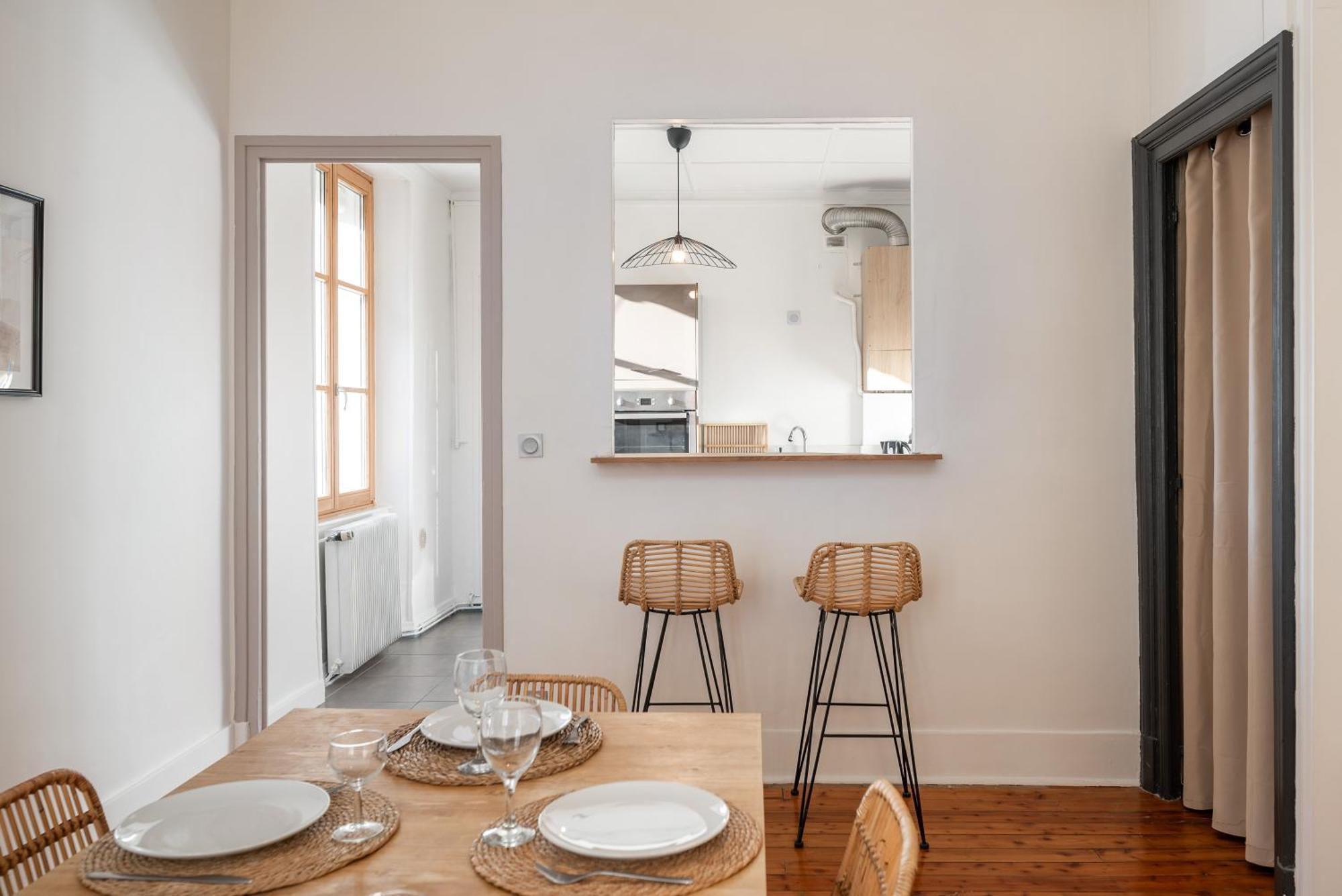 Appartement spacieux et chaleureux coeur de ville Chambéry Extérieur photo